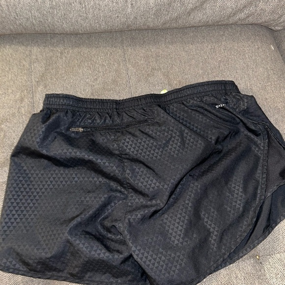 Nike running shorts - Picture 3 of 3